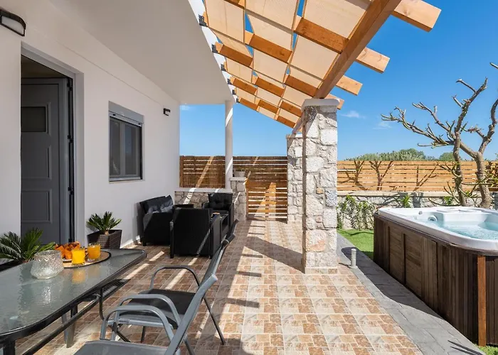 Casa Bonita * Afando